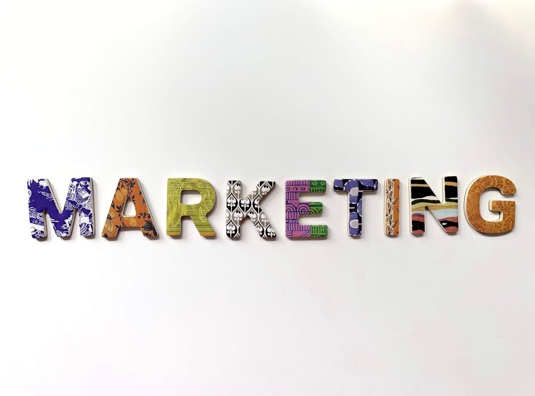 Crafting High-Converting Landing Pages Using AI Prompting Techniques